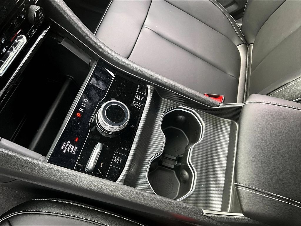 New 2024 Rocky Mountain Pearlcoat Jeep 4xe image 13