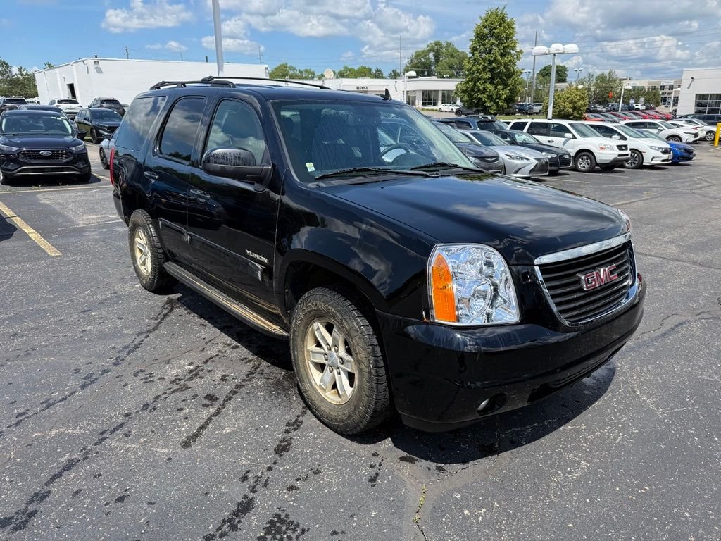 Used 2013 Black GMC SLE image 3