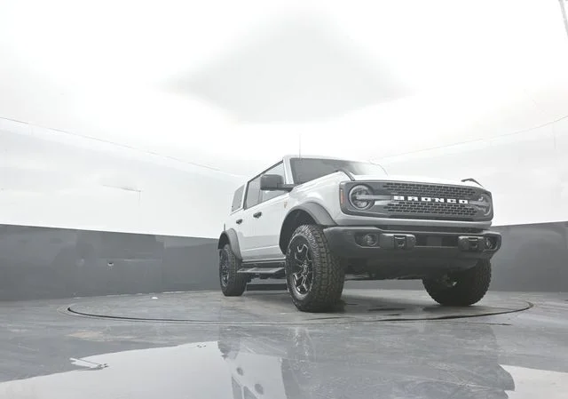 New 2026 Avalanche Gray Ford Badlands® image 33