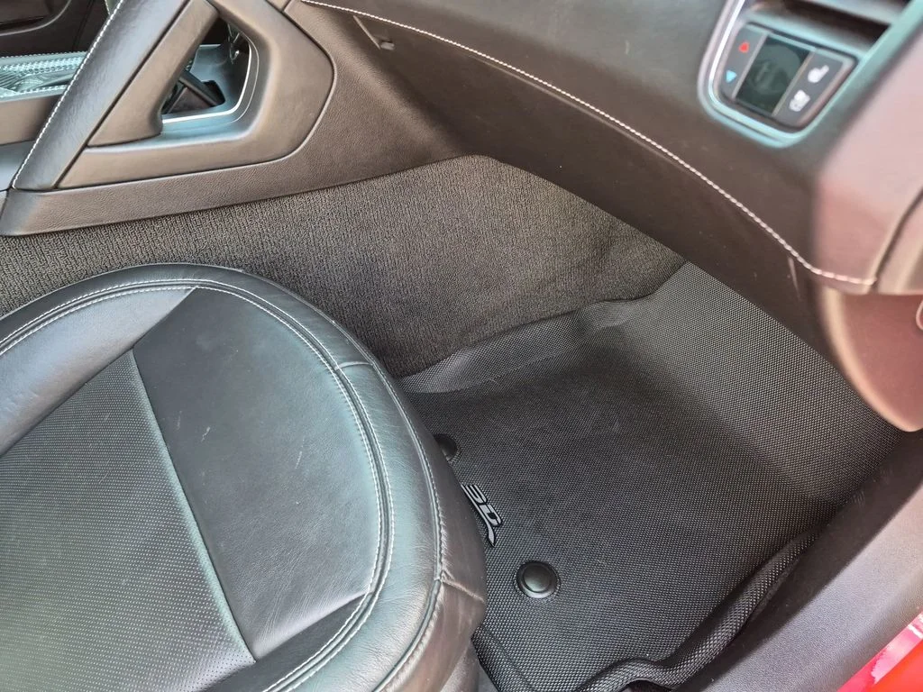 Used 2014 Red Chevrolet Z51 image 39