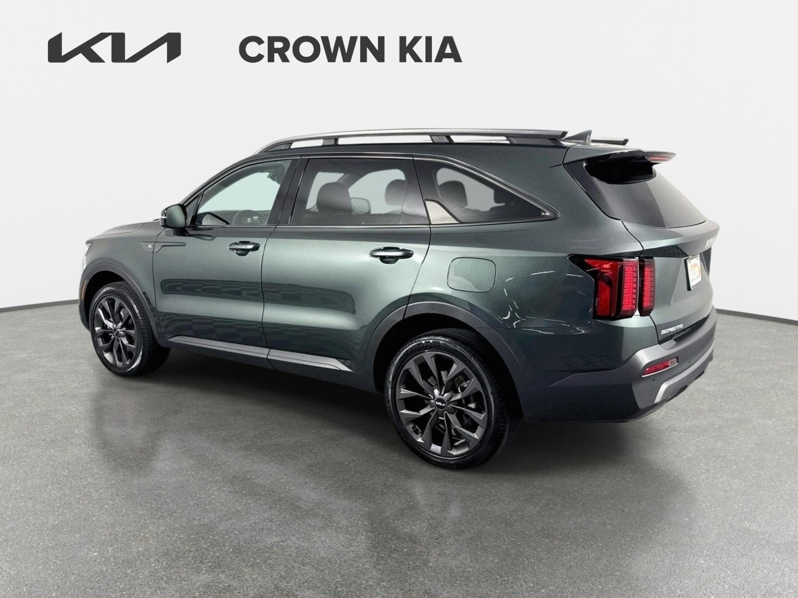 Used 2023 Aruba Green Kia X-Line EX image 7