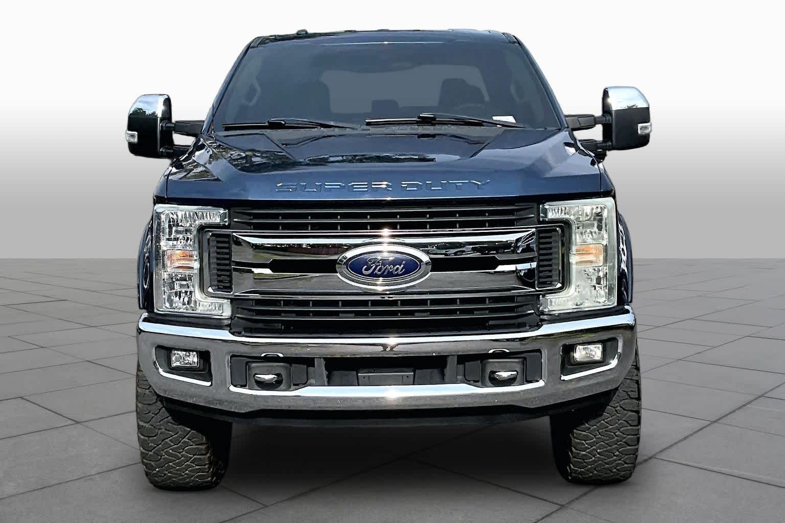 Used 2017 Blue Jeans Ford XLT image 4