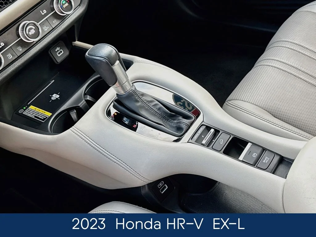 Used 2023  Honda EX-L image 34