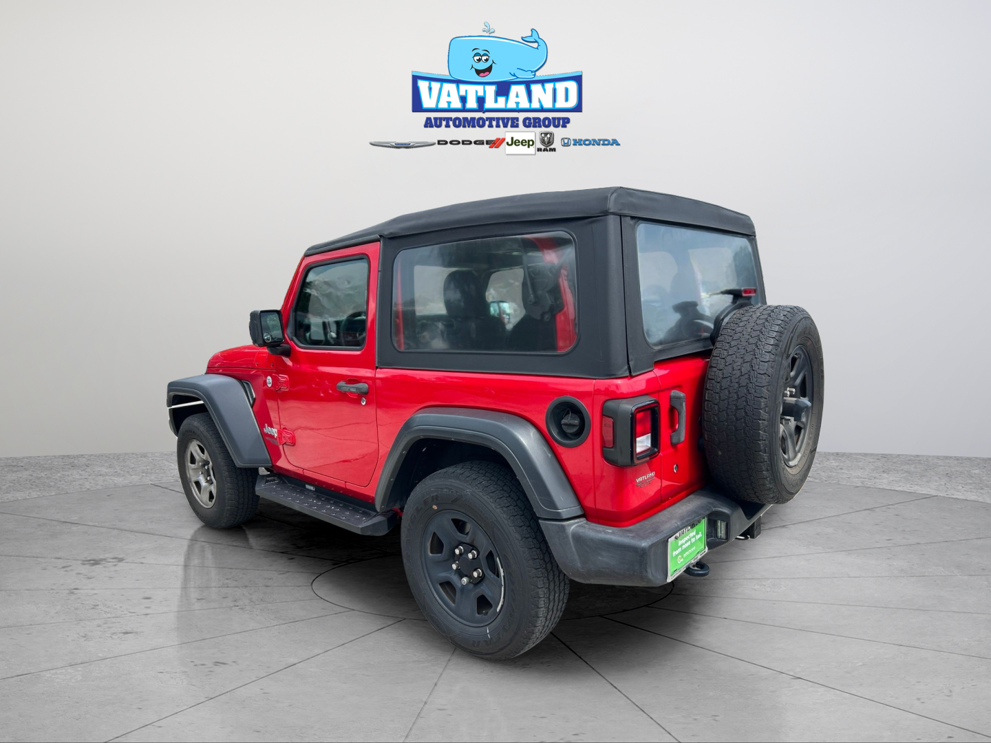 Used 2020 Red Jeep Sport image 3