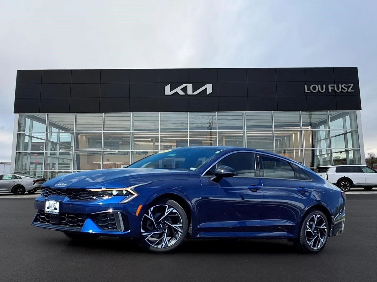 Used 2025 Yacht Blue Kia GT-Line image 1