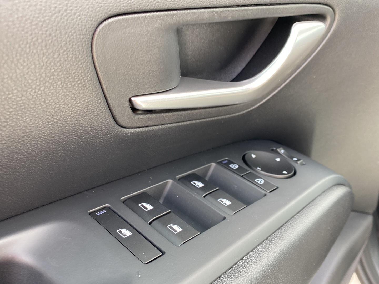 New 2026 Creamy White Pearl Hyundai SEL AWD image 13