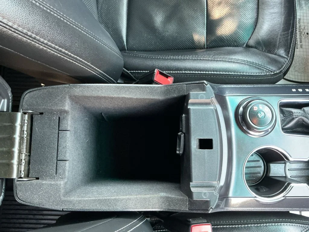 Used 2016 Silver Ford Limited image 28