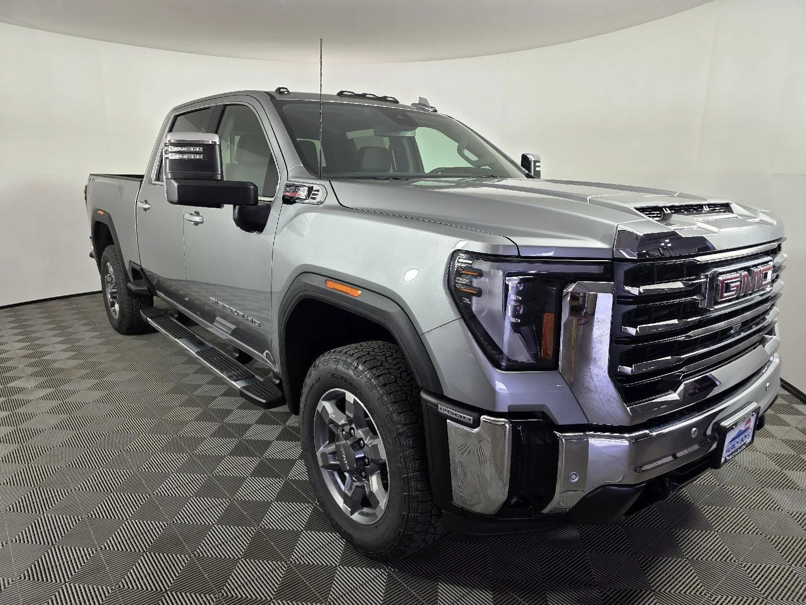 New 2025 Sterling Metallic GMC SLT image 11