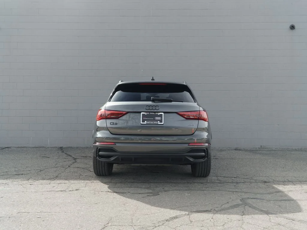 Used 2025 Gray Audi Premium Plus image 6