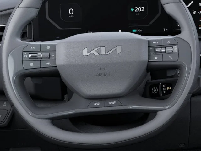 New 2026 White Kia Wind image 22