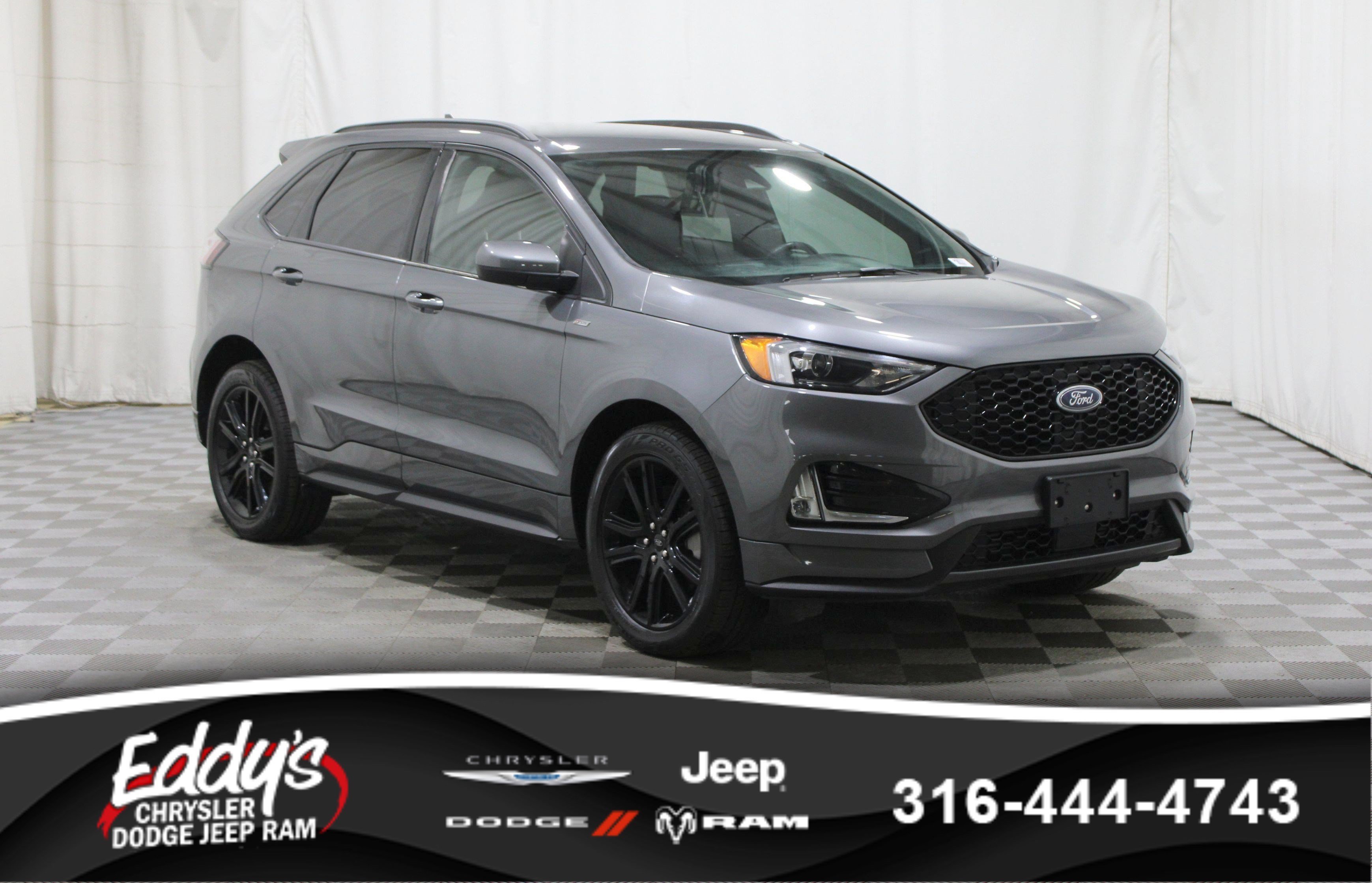 2022 Ford Edge ST-Line AWD's photo
