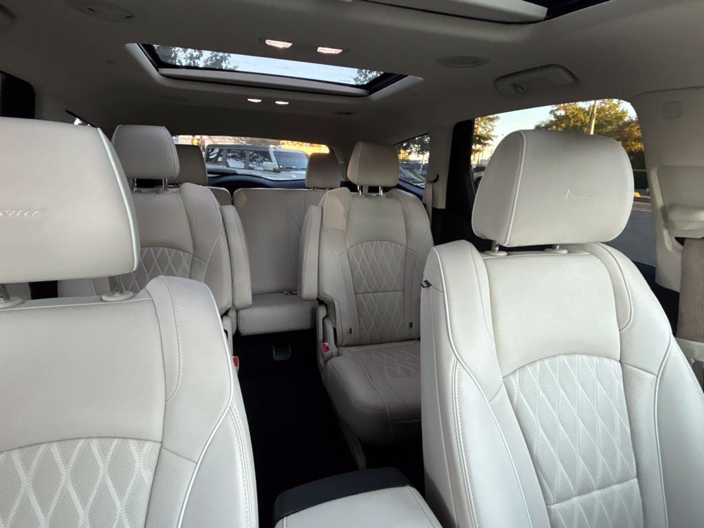 Used 2023 White Buick Avenir image 33