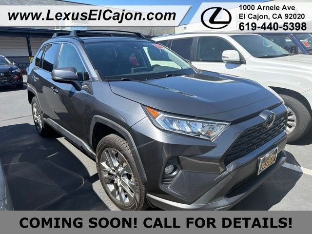 Used 2020 Gray Toyota XLE Premium image 2