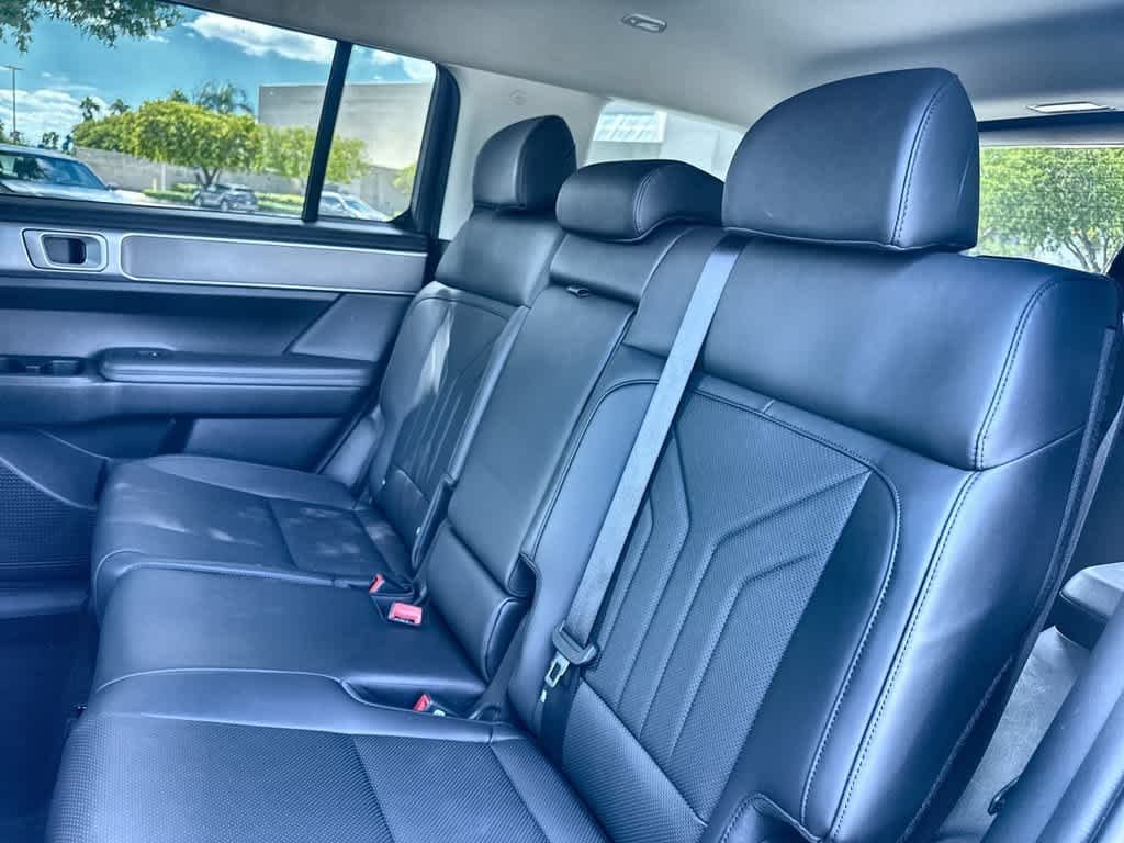 Used 2026 Shimmering Silver Hyundai SEL image 22