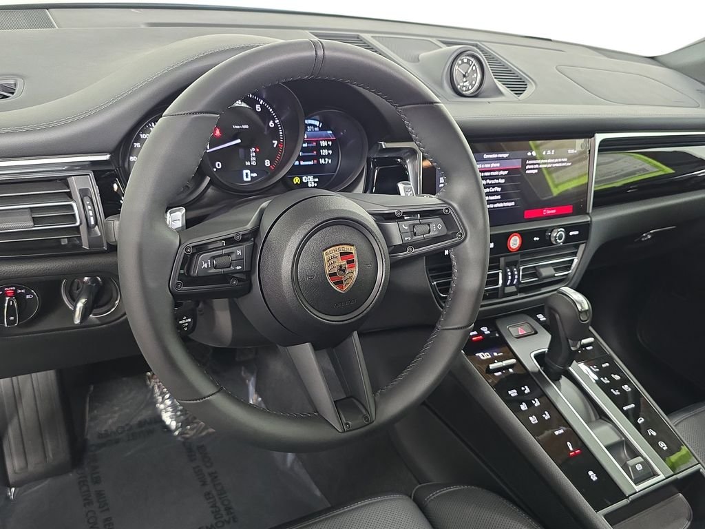 2025 Porsche Macan Base - Photo 4
