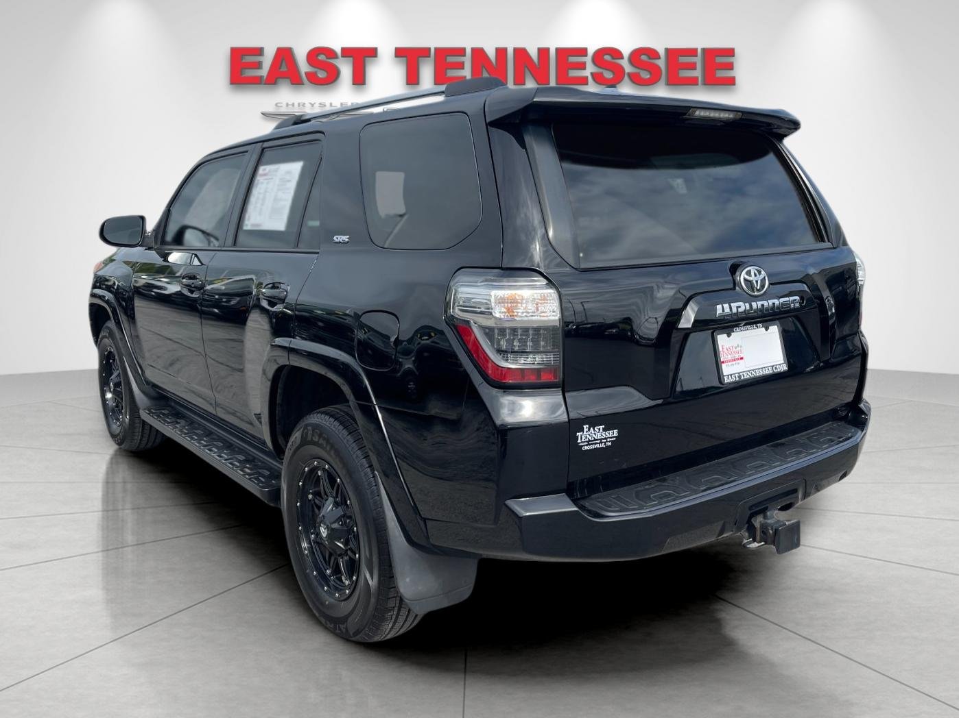 Used 2019 Black Toyota SR5 image 5