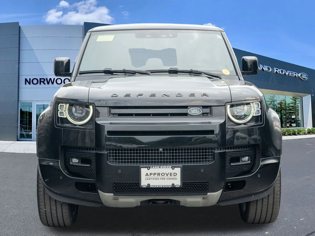 Certified Used 2023 Black Land Rover V8 image 2
