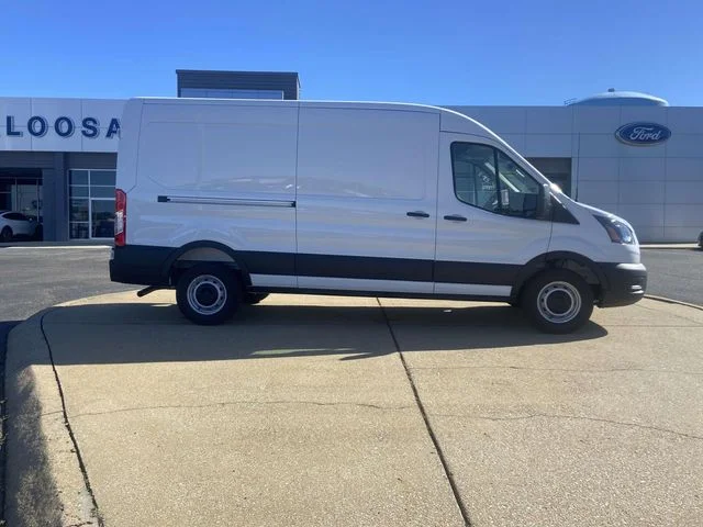 New 2026 Oxford White Ford Base image 2