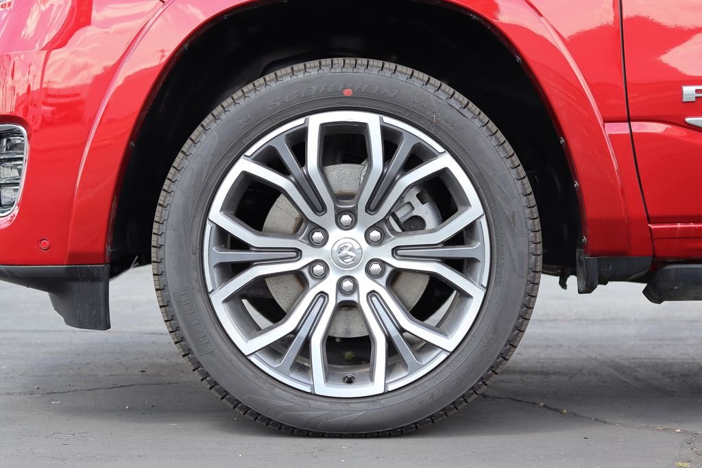 New 2026 Molten Red Pearl-Coat Exterior Paint RAM Tungsten image 9