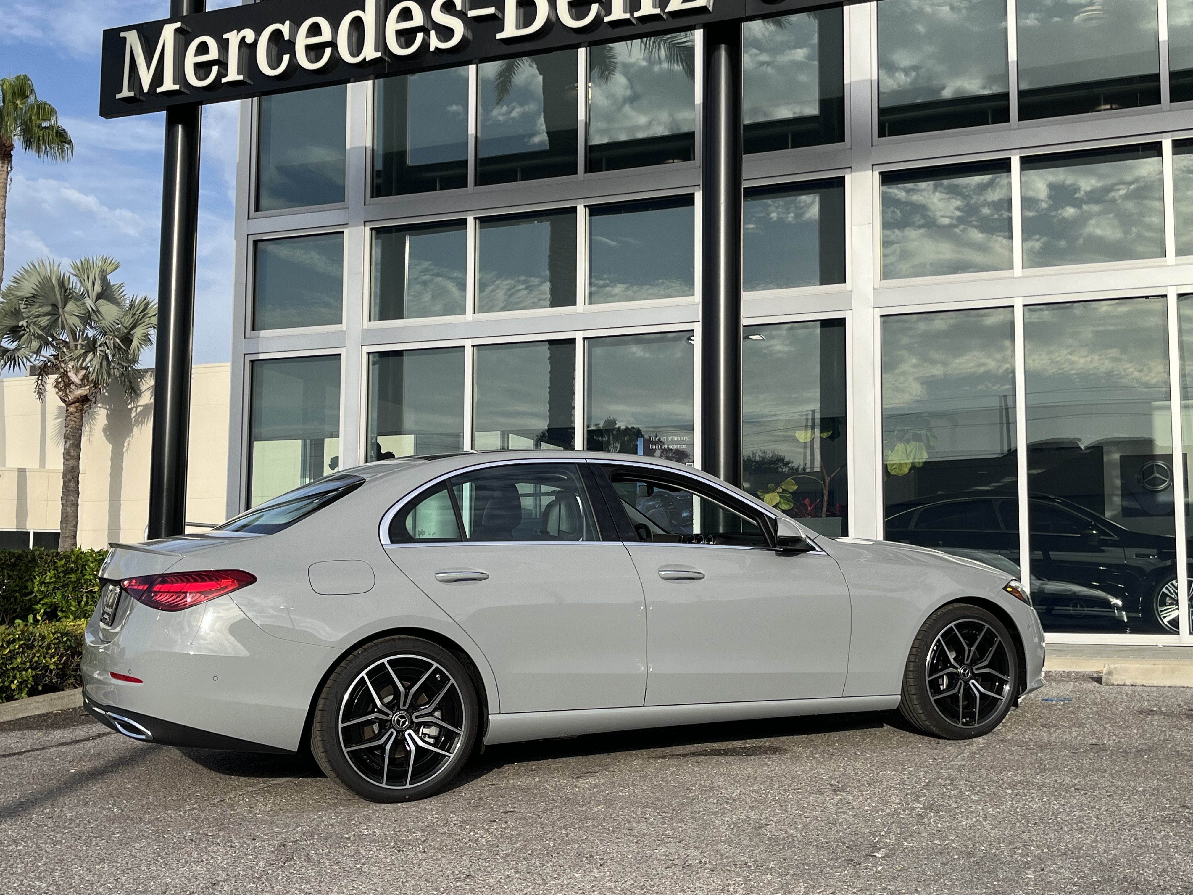 New 2026 MANUFAKTUR Alpine Grey Mercedes-Benz C 300 image 7