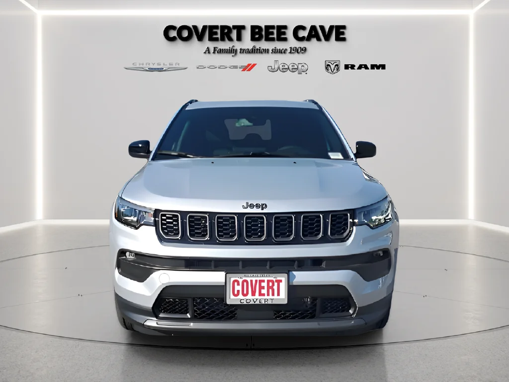 New 2026 Silver Zynith Metallic Clearcoat Jeep Latitude image 4