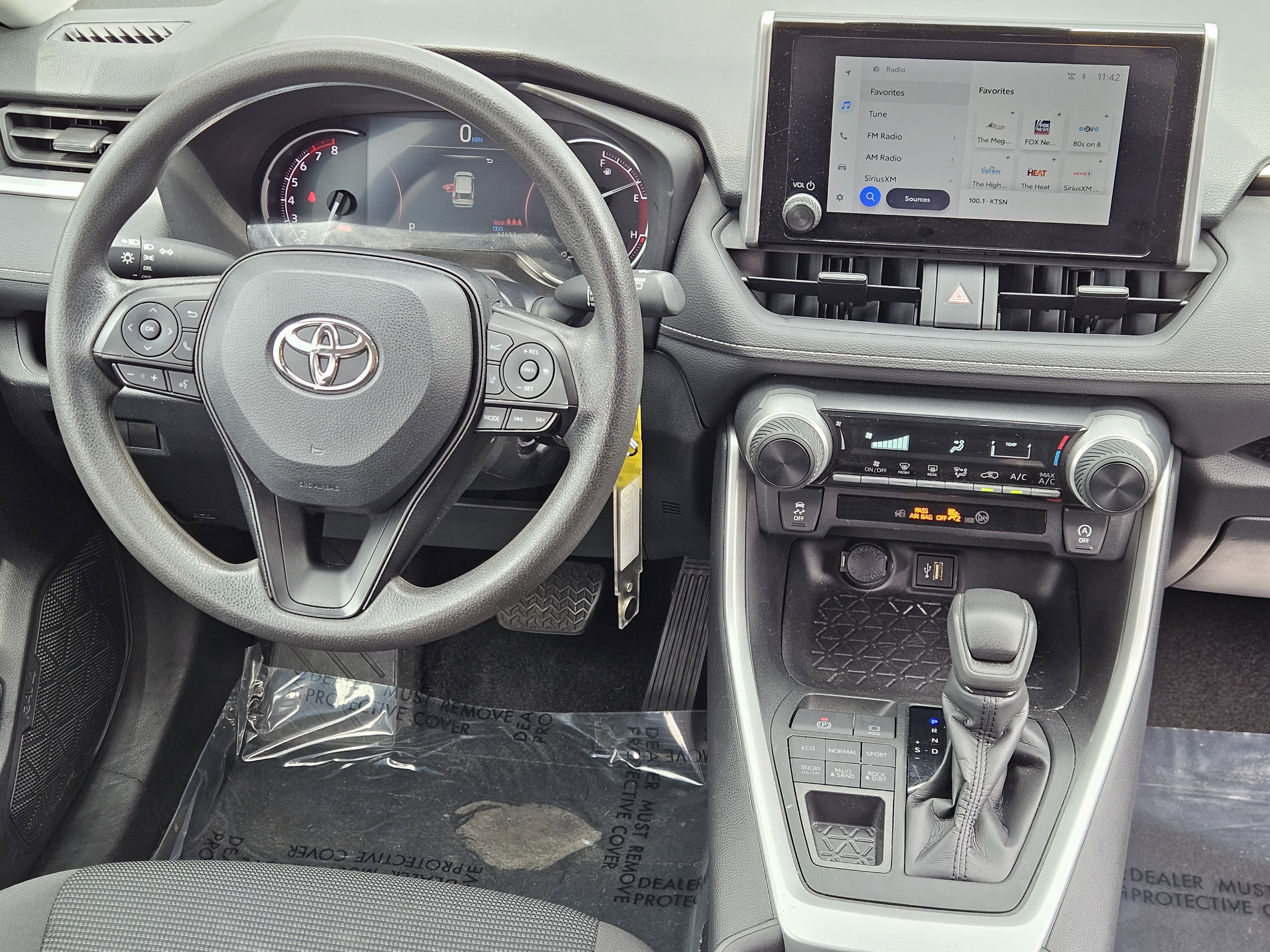 Used 2024  Toyota LE image 25