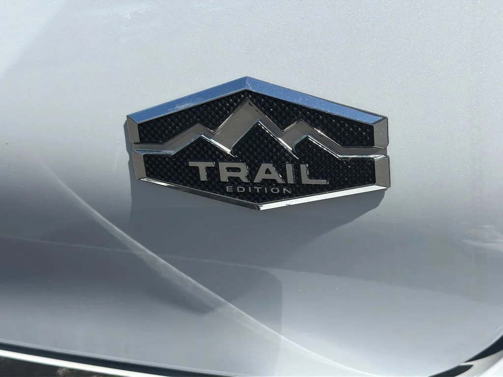 New 2026 White Diamond Mitsubishi TRAIL EDITION AWD image 35