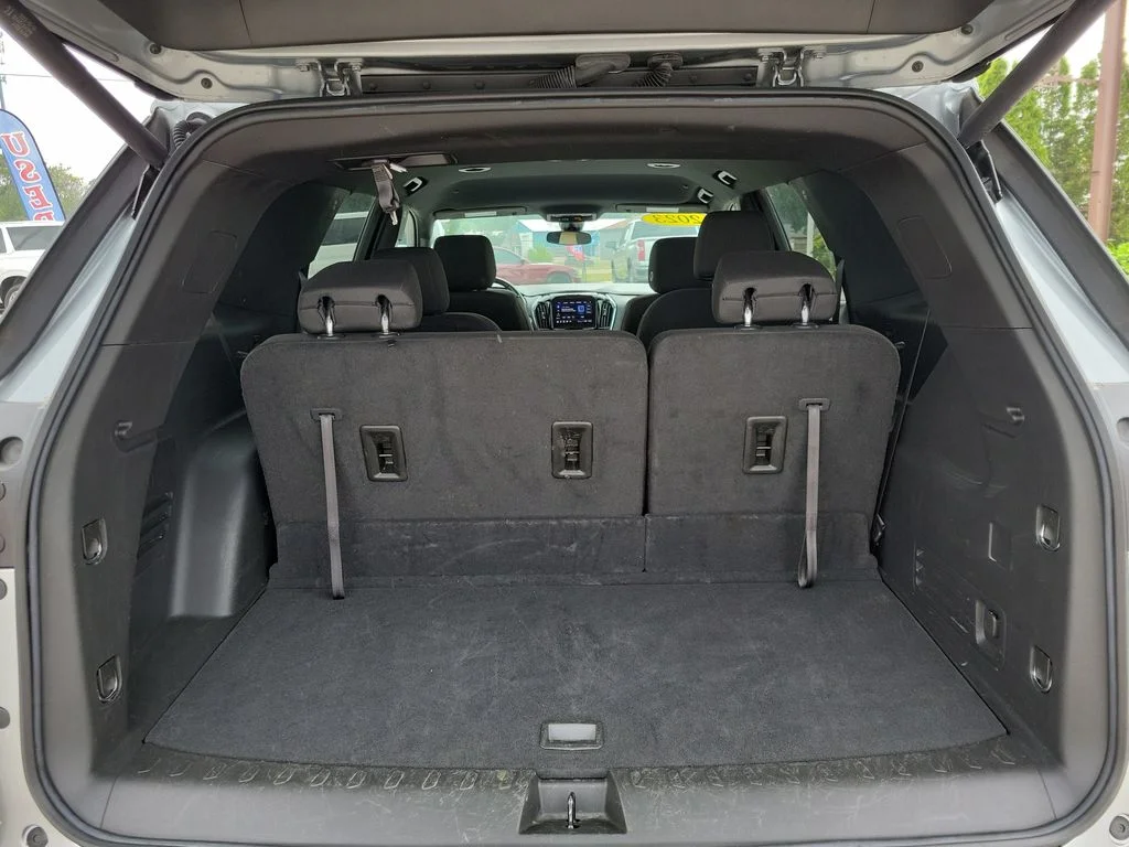 Used 2023 Gray Chevrolet LT image 8