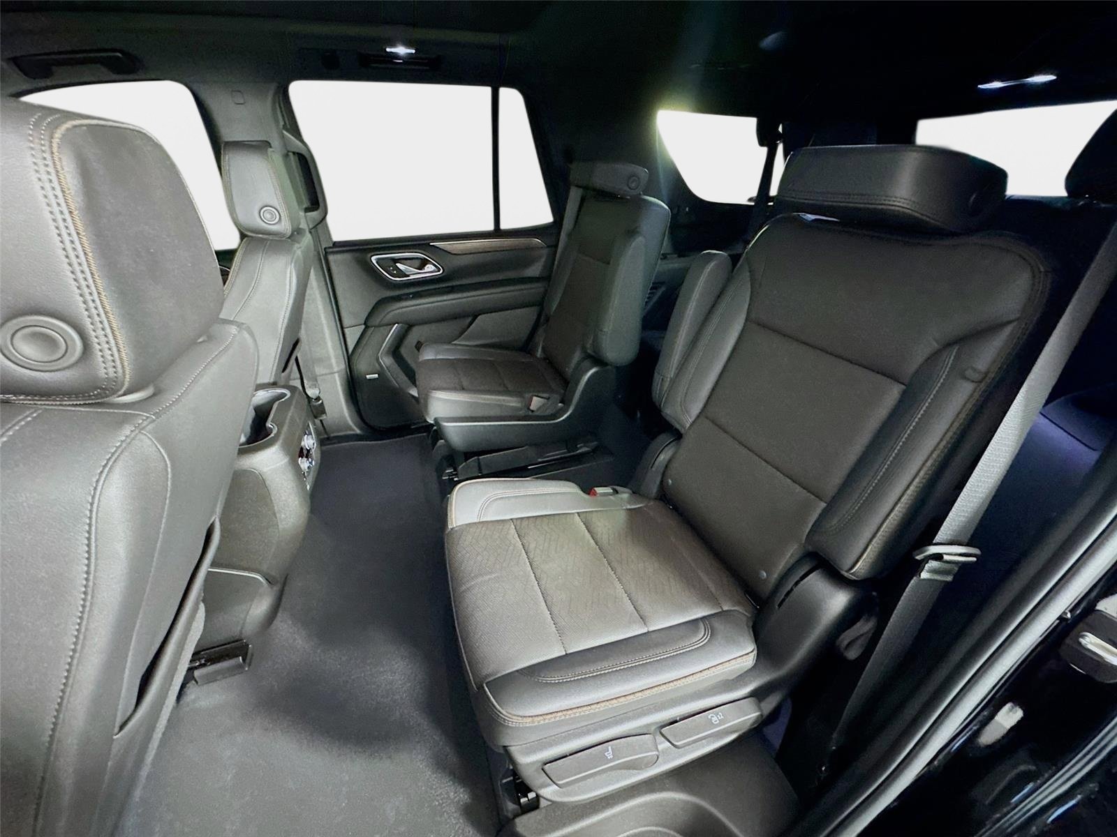 Used 2023 Black Chevrolet High Country image 24