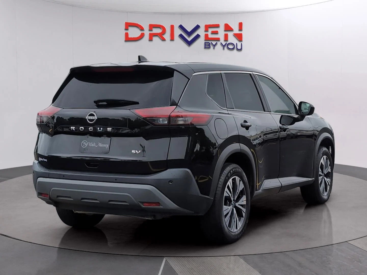 Used 2023 Super Black Nissan SV image 5