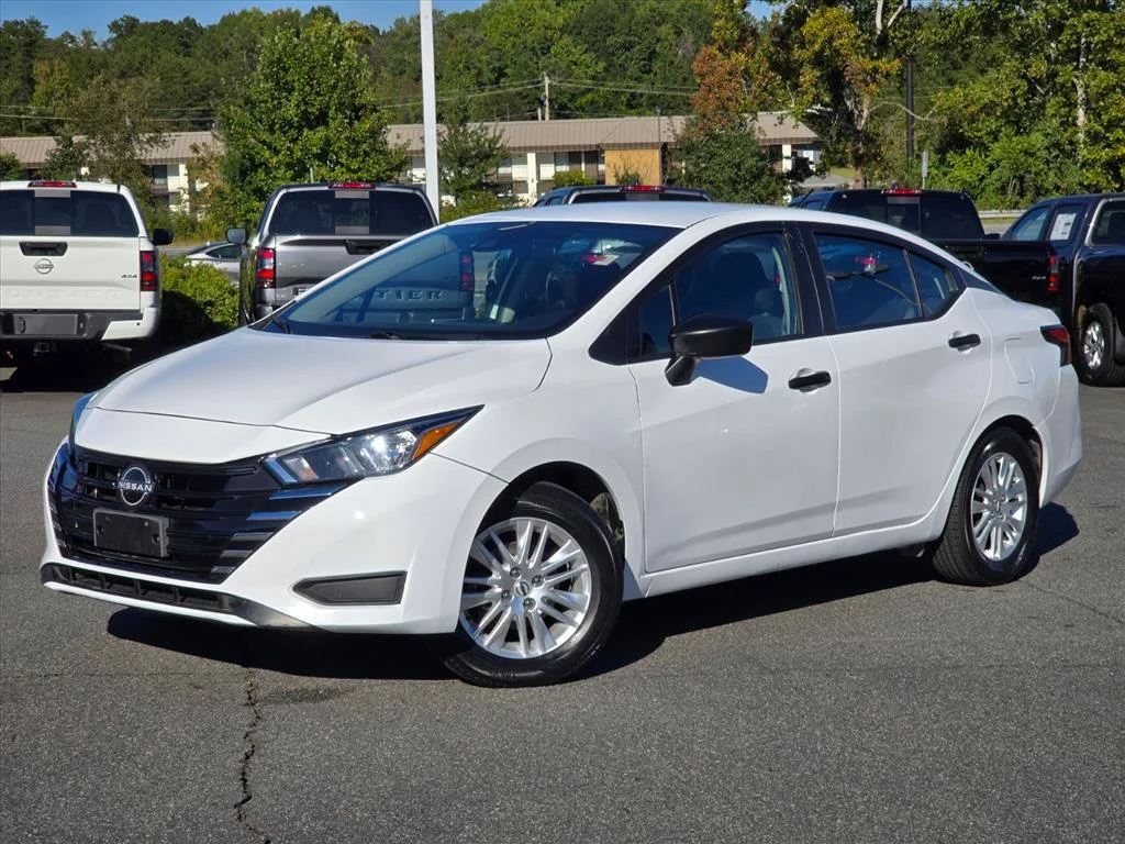 Used 2024 White Nissan 1.6 S image 2