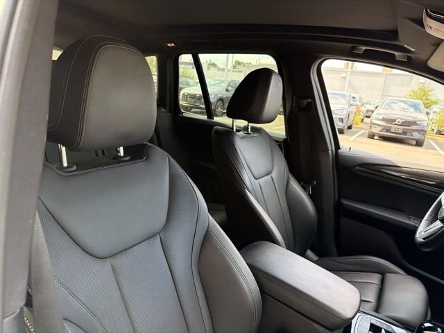 Used 2024 Gray BMW M40i image 7