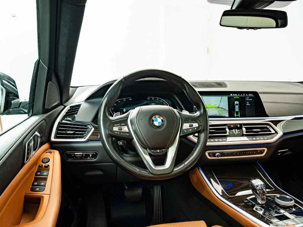 Used 2023 Black Sapphire Metallic BMW xDrive40i image 32