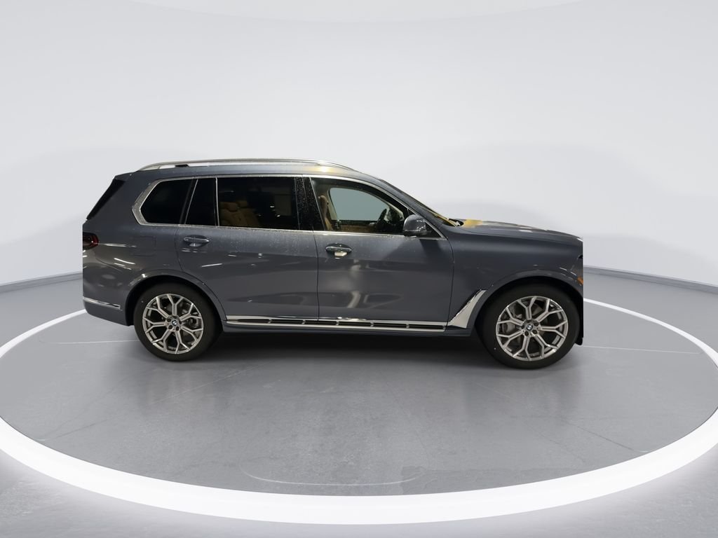 New 2027 Sparkling Copper Metallic BMW xDrive40i image 9