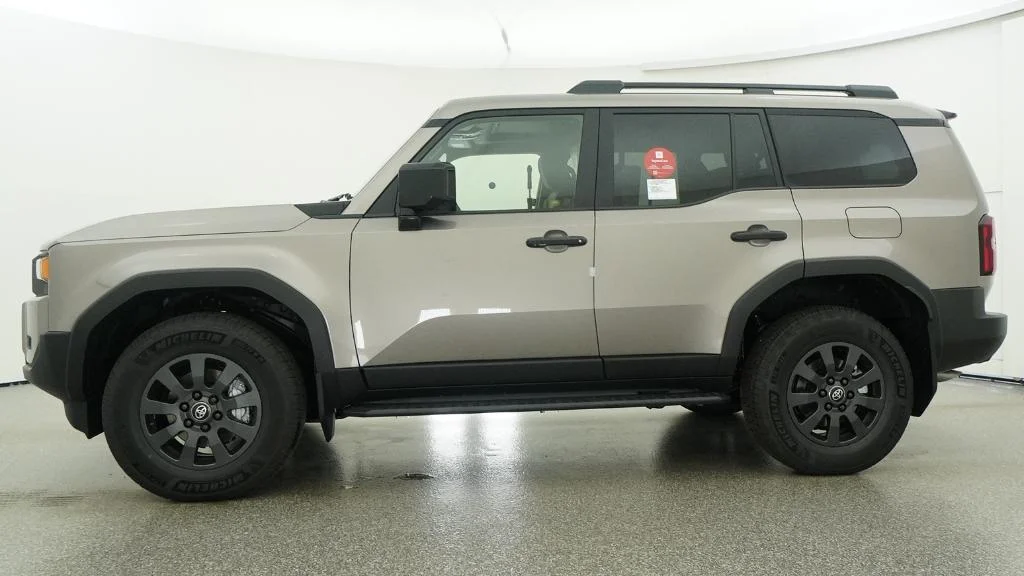 New 2027 Meteor Shower Toyota Land Cruiser image 15
