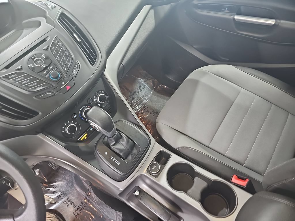 Used 2015 White Ford SE image 26