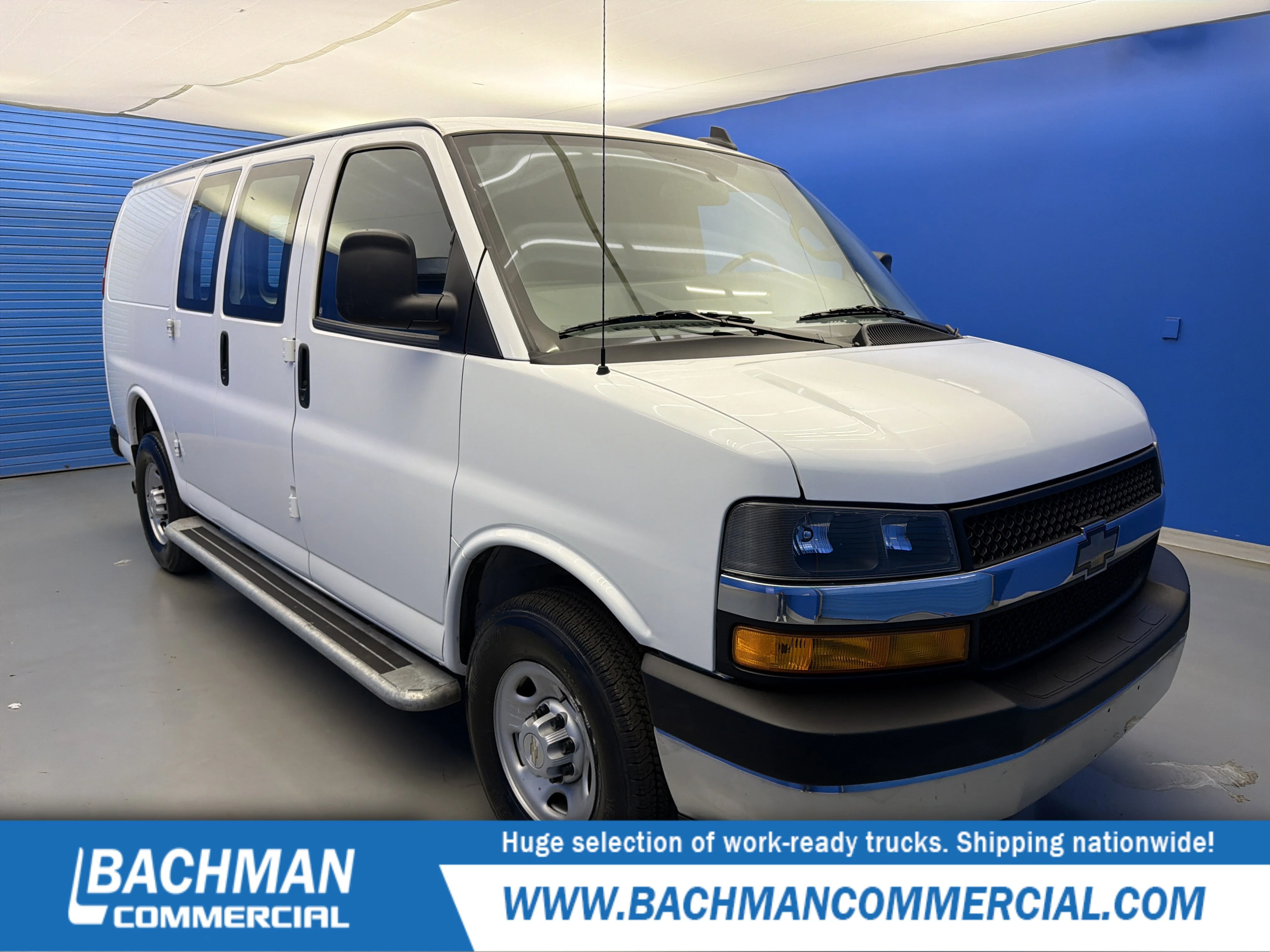 2024 Chevrolet Express 2500 Work Van HD's photo
