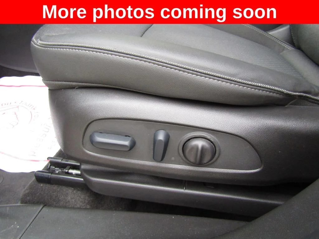Used 2023 Moonstone Gray Metallic Buick Select image 6