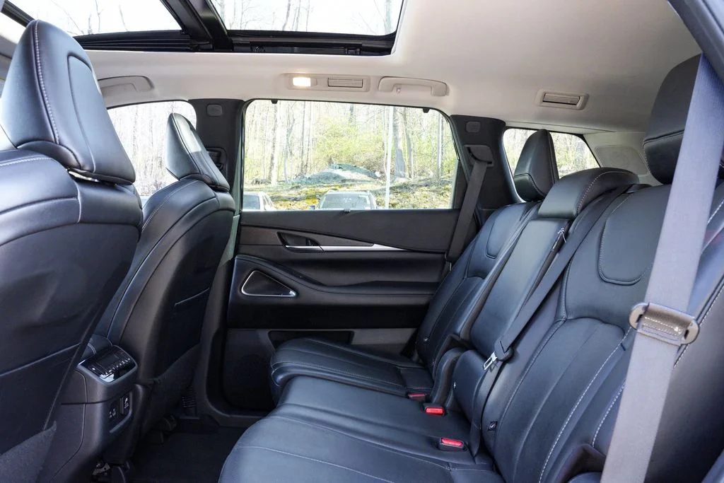 Used 2023 Black INFINITI Sensory image 40