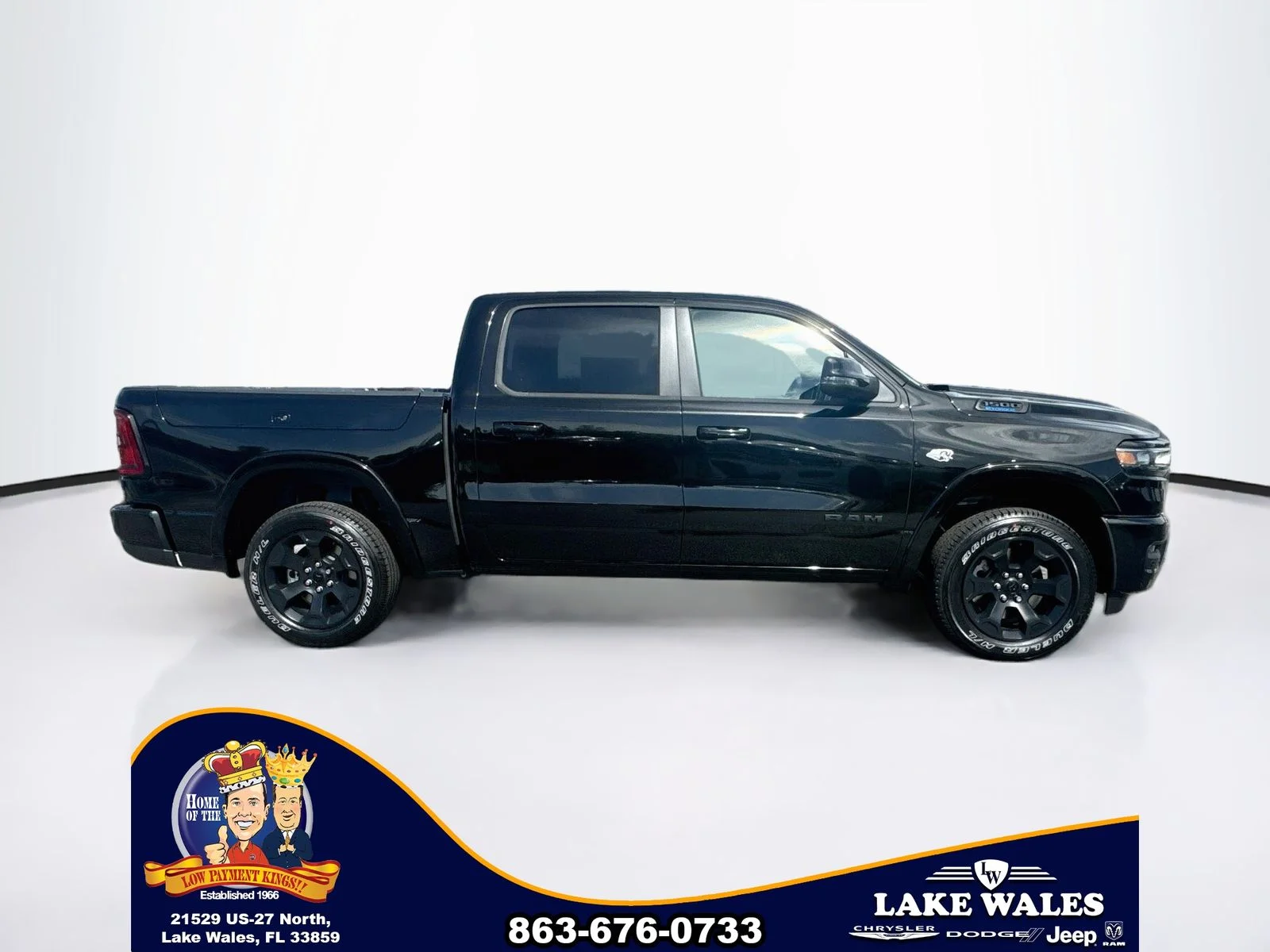 New 2026 Diamond Black Crystal Pearl-Coat Exterior Paint RAM Big Horn/Lone Star image 7