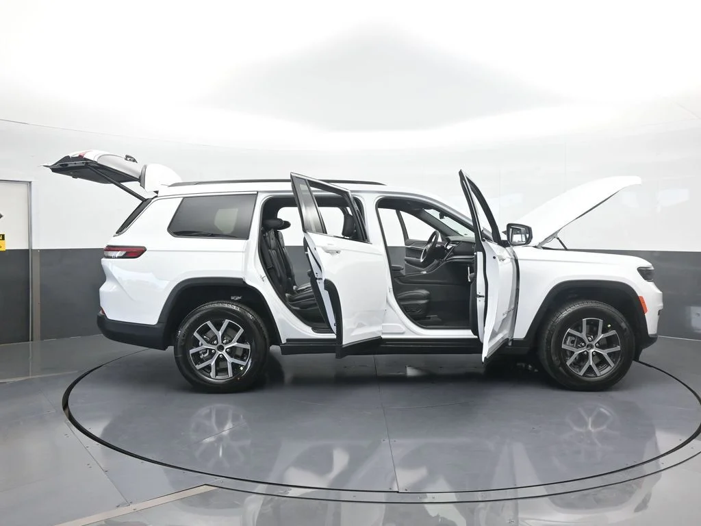 Used 2025 Bright White Clearcoat Jeep Limited image 69