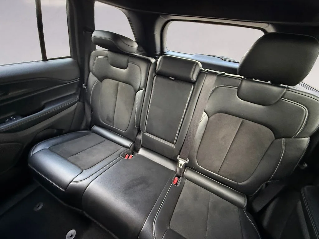 2025 Jeep Grand Cherokee Altitude - Photo 16