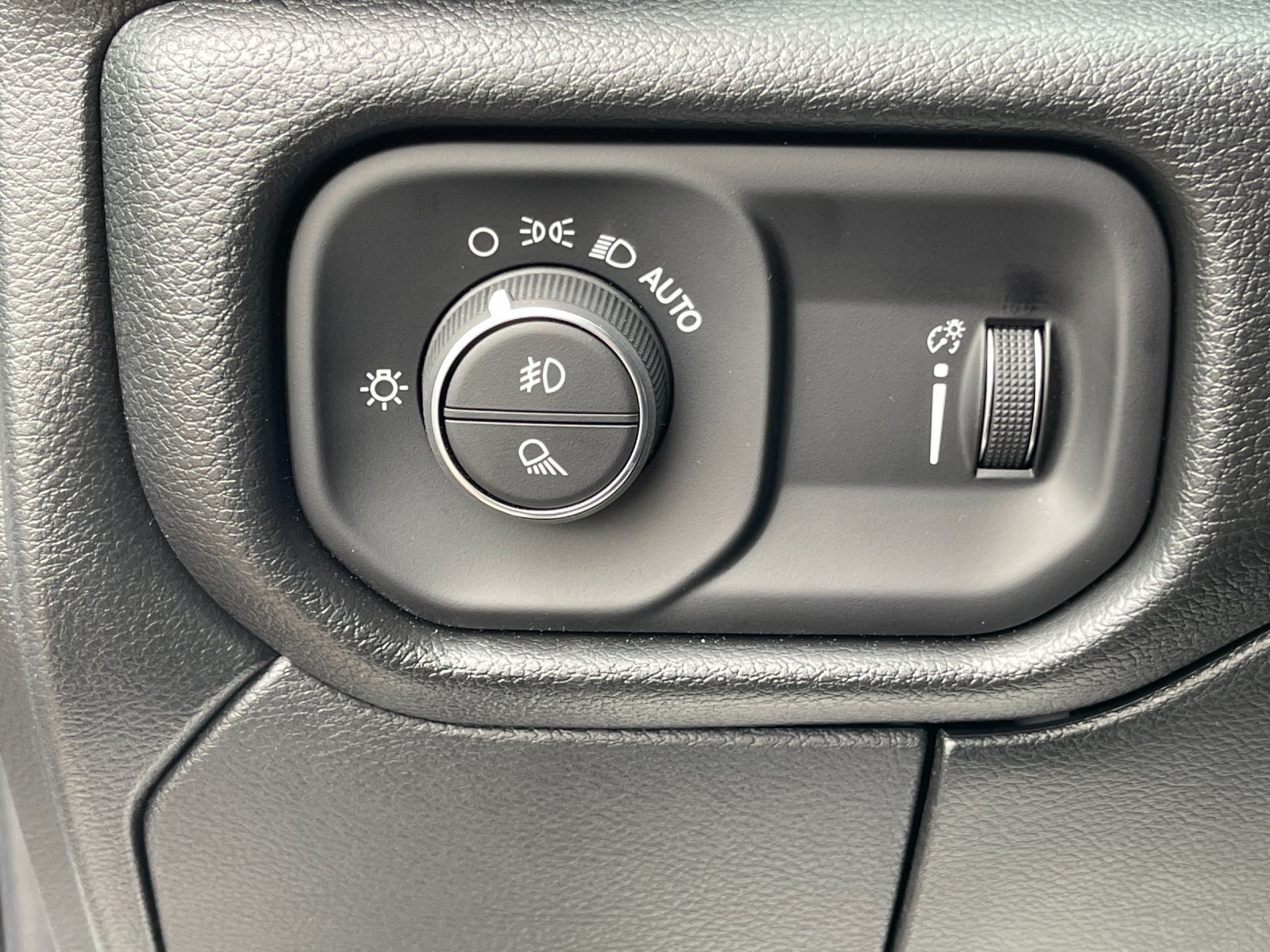 2026 RAM 2500 Tradesman - Photo 30