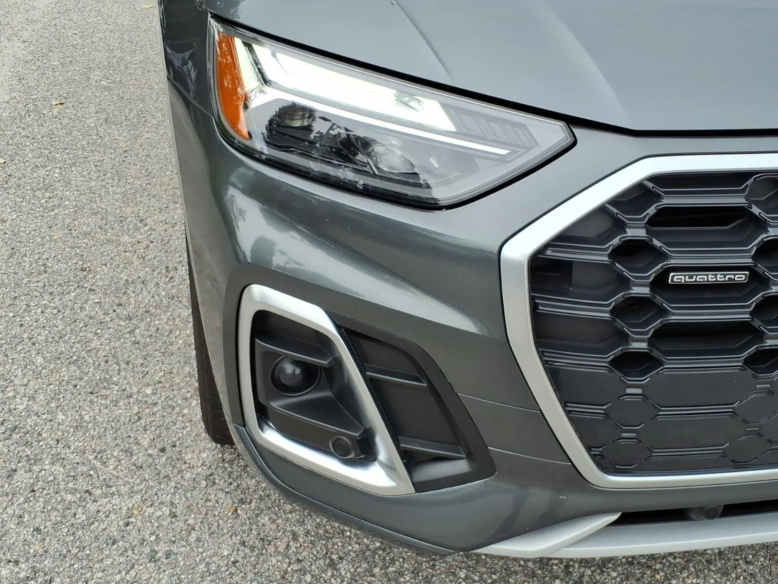 Used 2023 Daytona Gray Pearl Effect Audi S line Premium image 6