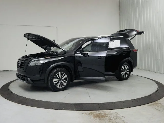 Used 2025 Black Nissan SL image 12