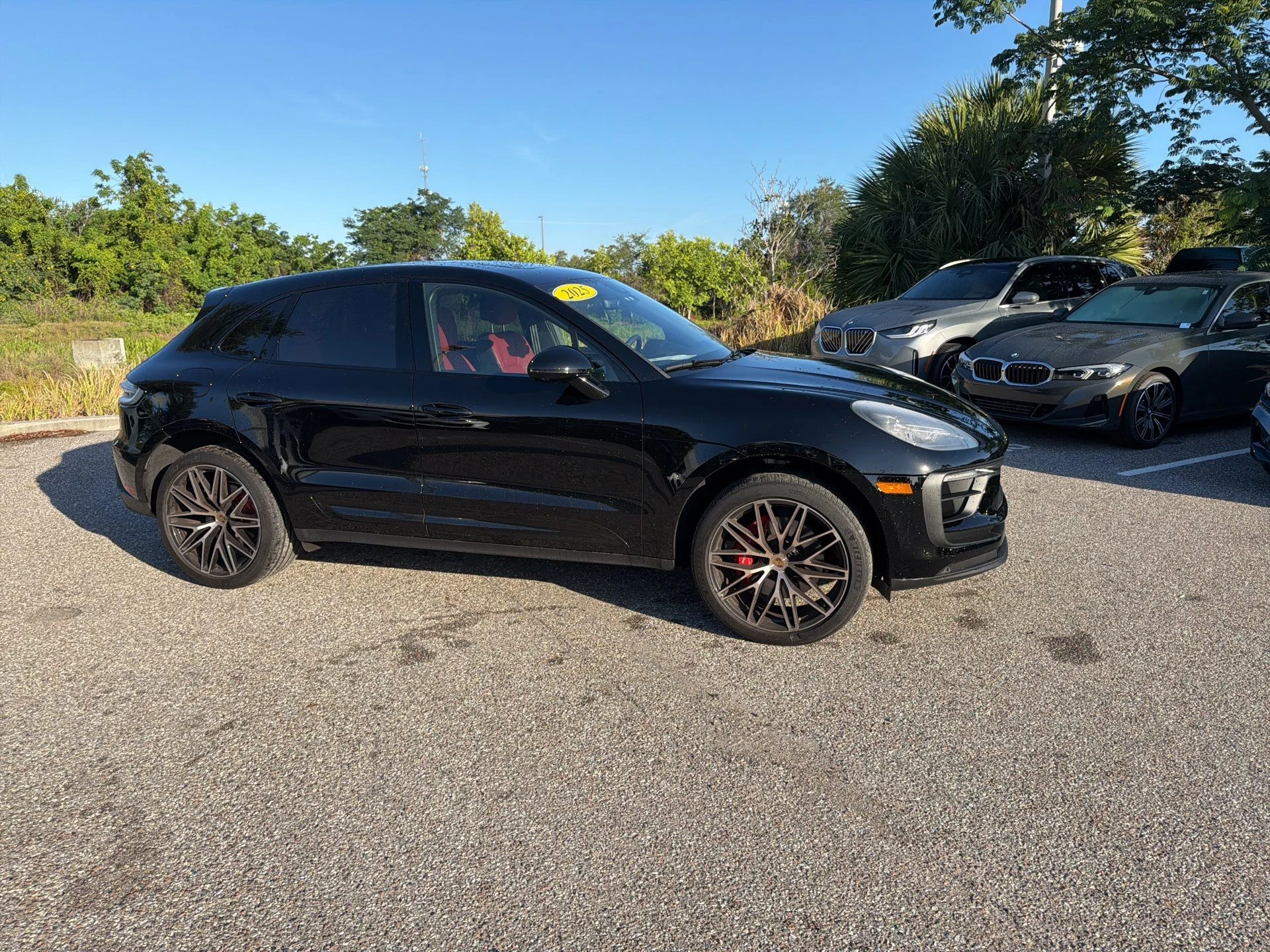 2025 Porsche Macan S's photo