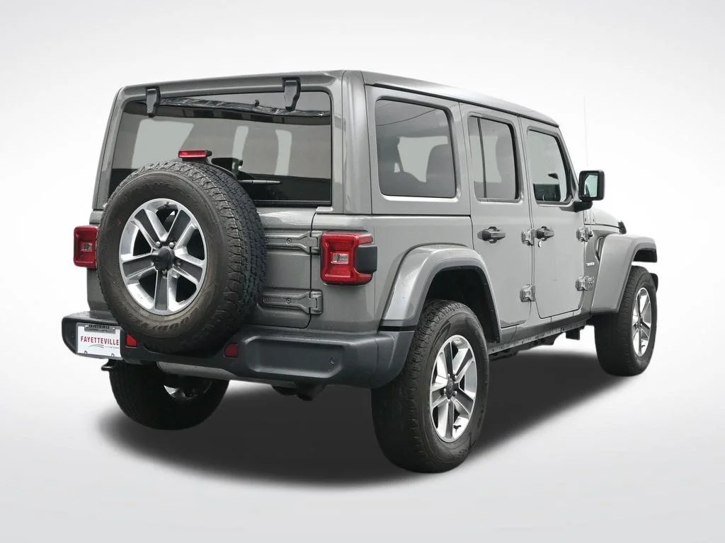 Used 2022 Gray Jeep Unlimited Sahara image 5