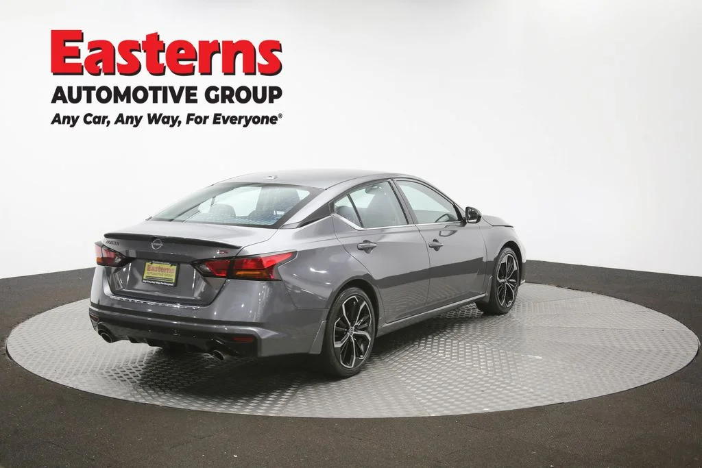Used 2023 Gray Nissan 2.5 SR image 39