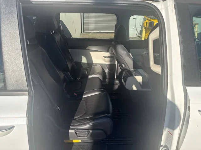 Used 2022 White Kia LXS image 14