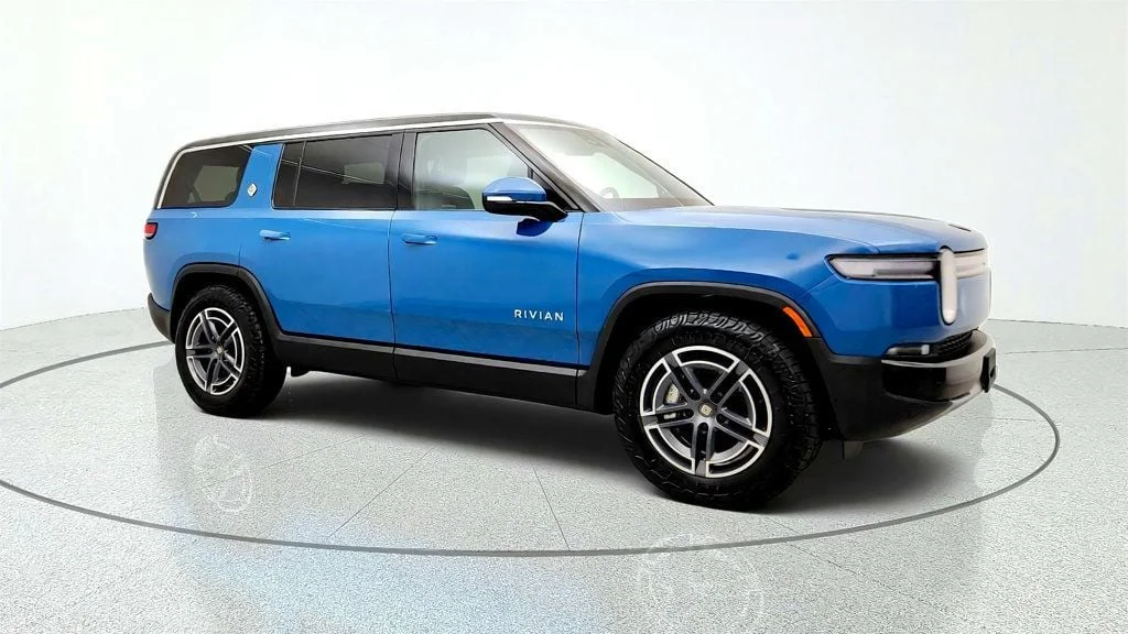 Used 2025 Rivian Blue Rivian Adventure Dual-Motor Standard Pack w/ Autonomy Driver Assistance image 3